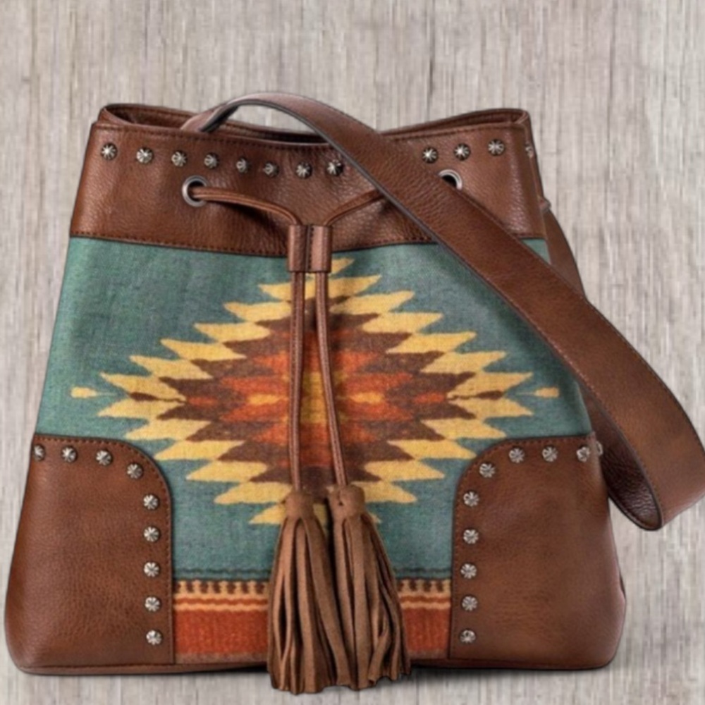 NWT Nocona Leather Southwestern Print Purse With Concealed Weapon Pocket